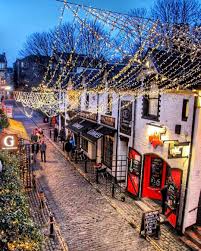Ashton Lane Glasgow West End cobbled street